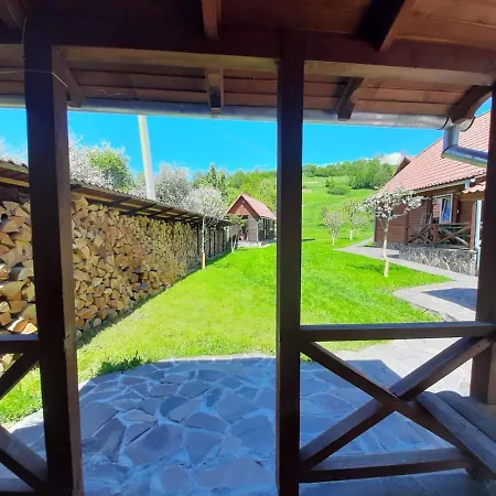 Hébergement de vacances зачаровані карпати, *