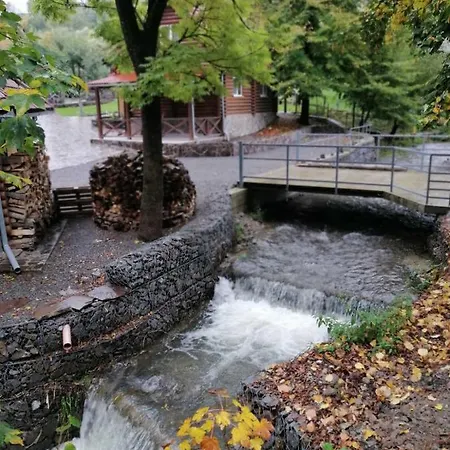 зачаровані карпати, Prázdninový dům Volovec