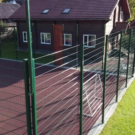 зачаровані карпати, Prázdninový dům *