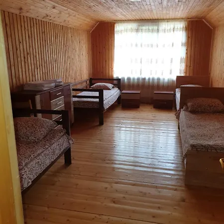 зачаровані карпати, Prázdninový dům Volovec